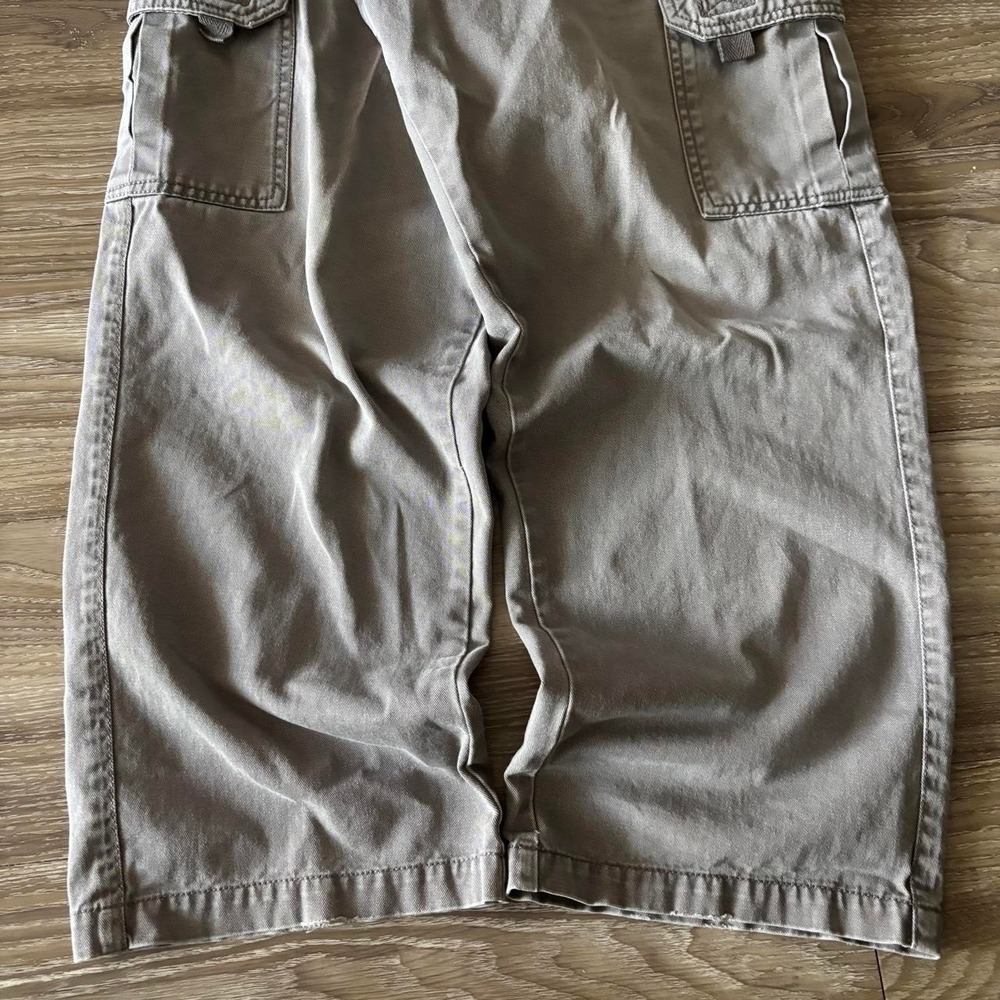 Vintage Y2K/2000s Grey Skater Cargo Pants! 31x27 Measures 31 x 27 - Picture 6 of 7